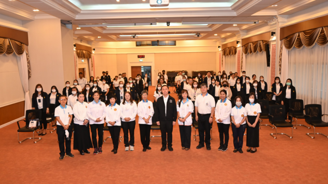 ถ่ายรูปรวมสมาธิ
